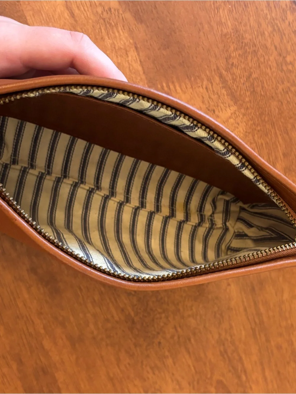 Coach British Tan Vintage 1990s cosmetic bag